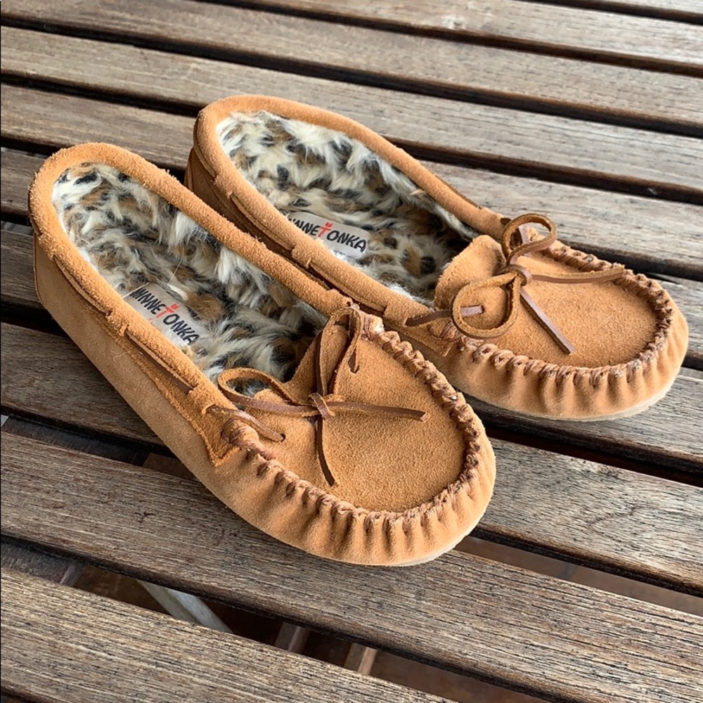 Minnetonka moccasin womens 9